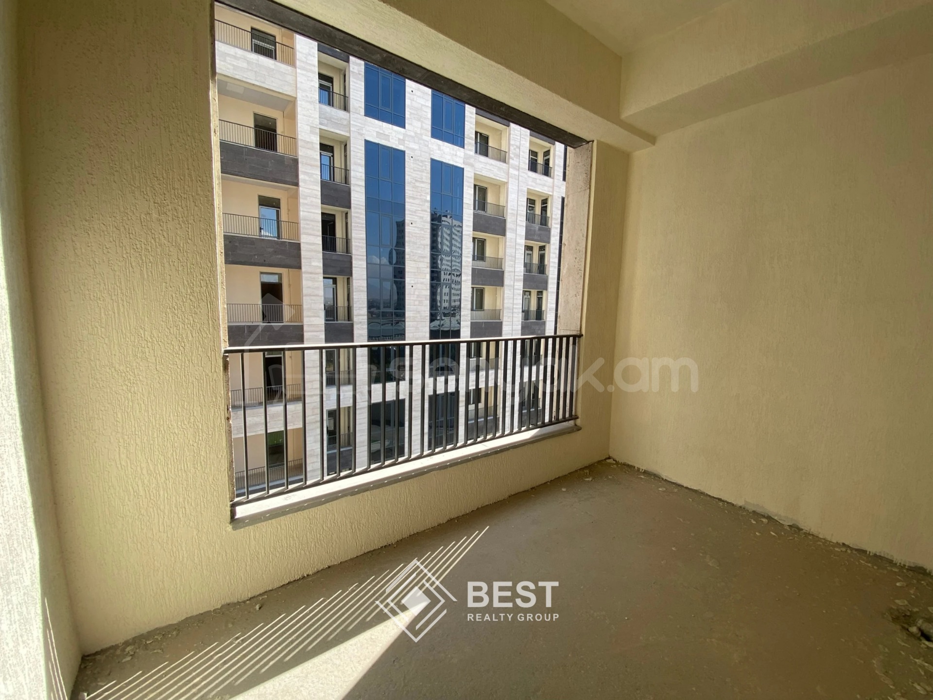 4 Սենյականոց Բնակարան Նորակառույցում, 127քմ, 6/14 հարկ, Զրոյական Վիճակում