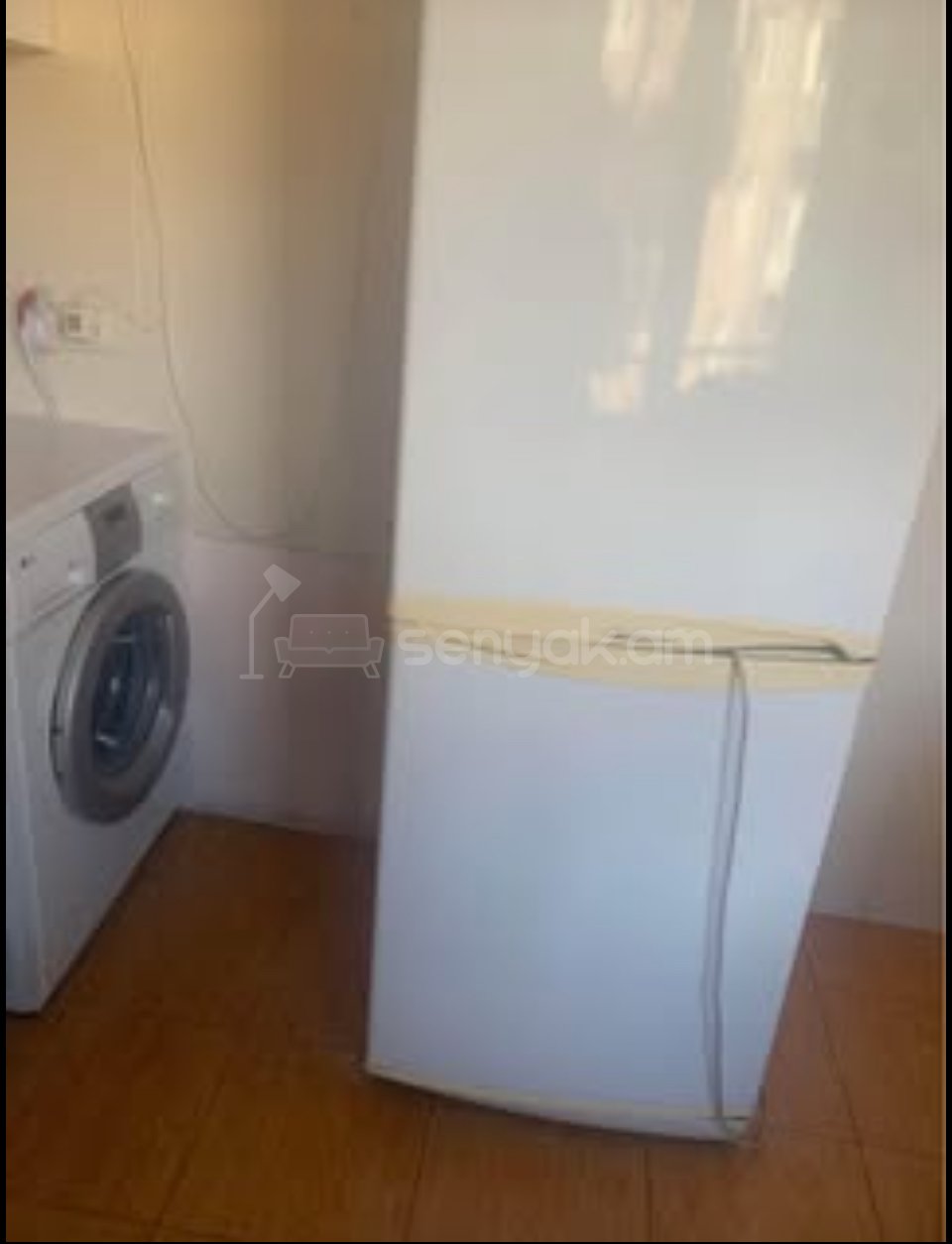 2 Սենյականոց Բնակարան Քարե Շենքում, 57քմ, 3/5 հարկ, Նորմալ Վիճակում, Կահավորված, Արևկող