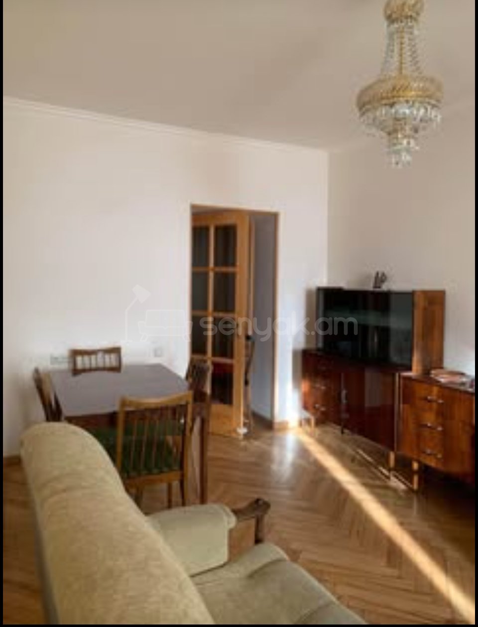 2 Սենյականոց Բնակարան Քարե Շենքում, 57քմ, 3/5 հարկ, Նորմալ Վիճակում, Կահավորված, Արևկող