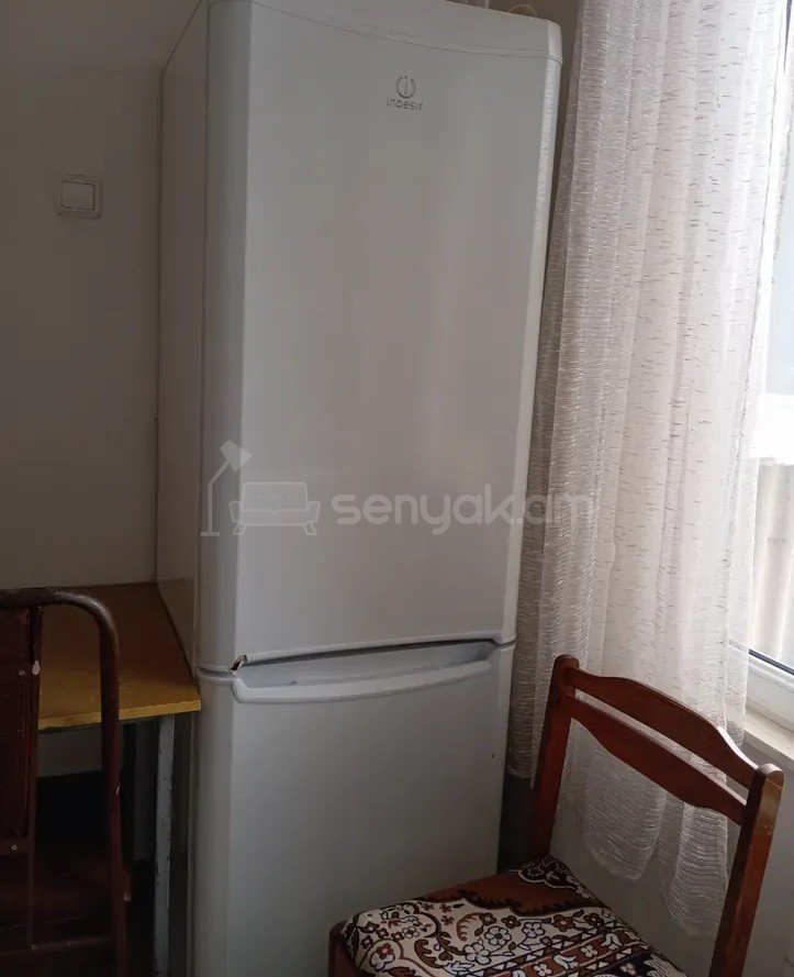 1 Սենյականոց Բնակարան, 37քմ, 2/5 հարկ, Նորմալ Վիճակում, Կահավորված