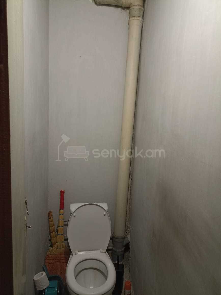 3 Սենյականոց Բնակարան, 74քմ, 2/5 հարկ, Նորմալ Վիճակում