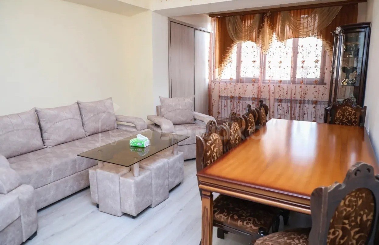 3 Սենյականոց Բնակարան, 93քմ, 8/9 հարկ, Կապիտալ Վերանորոգված, Կահավորված, Արևկող