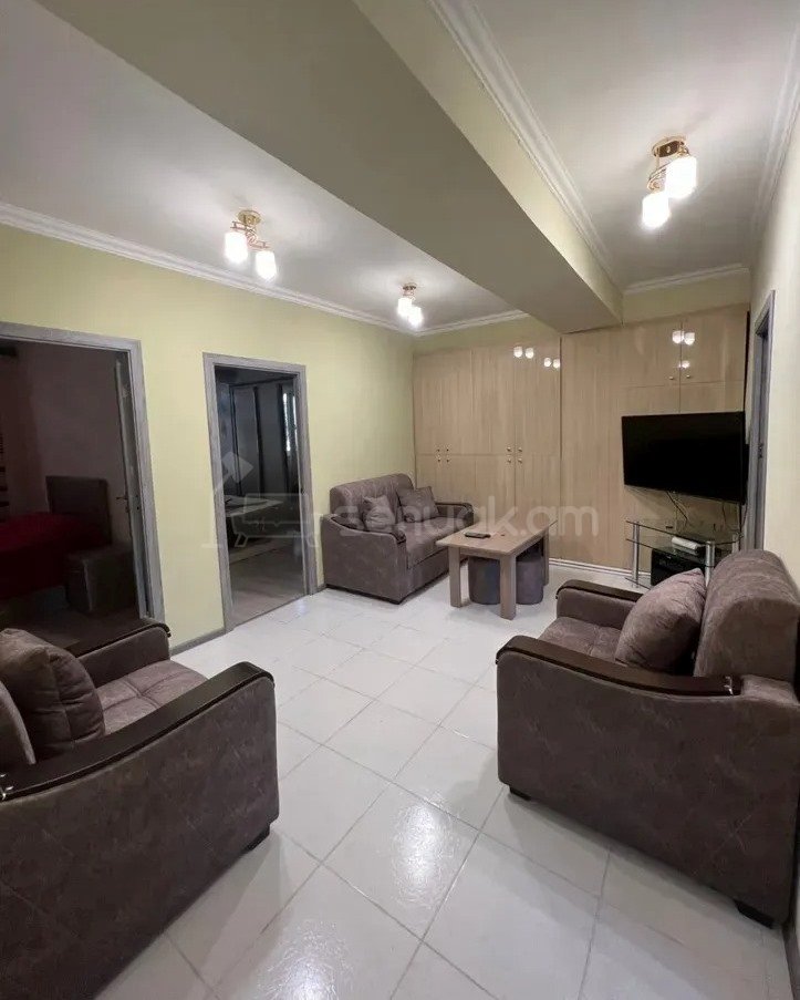 3 Սենյականոց Բնակարան, 93քմ, 8/9 հարկ, Կապիտալ Վերանորոգված, Կահավորված, Արևկող