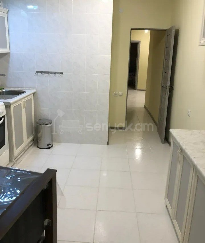 3 Սենյականոց Բնակարան, 93քմ, 8/9 հարկ, Կապիտալ Վերանորոգված, Կահավորված, Արևկող