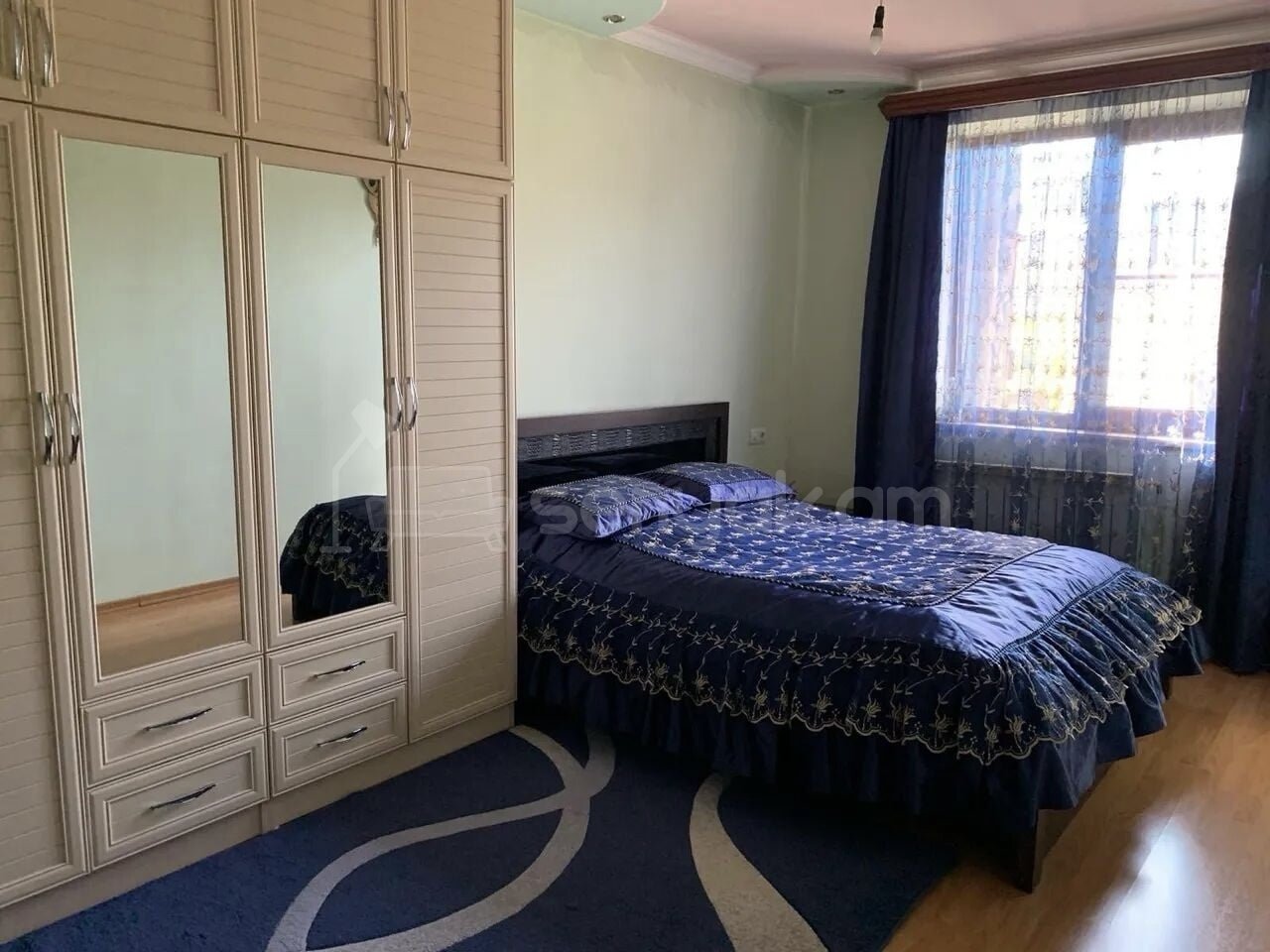 5 Սենյականոց Բնակարան Քարե Շենքում, 104քմ, 1/5 հարկ, Նորմալ Վիճակում