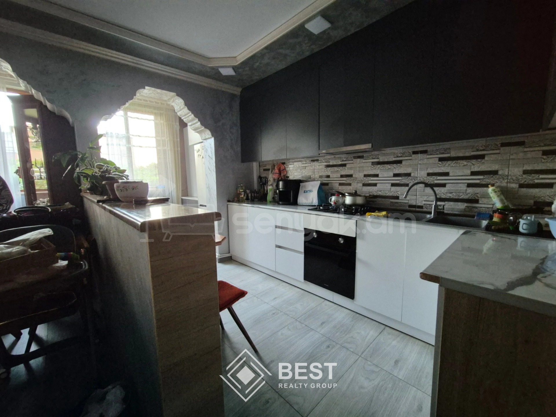 3 Սենյականոց Բնակարան, 78քմ, 1/9 հարկ, Կապիտալ Վերանորոգված