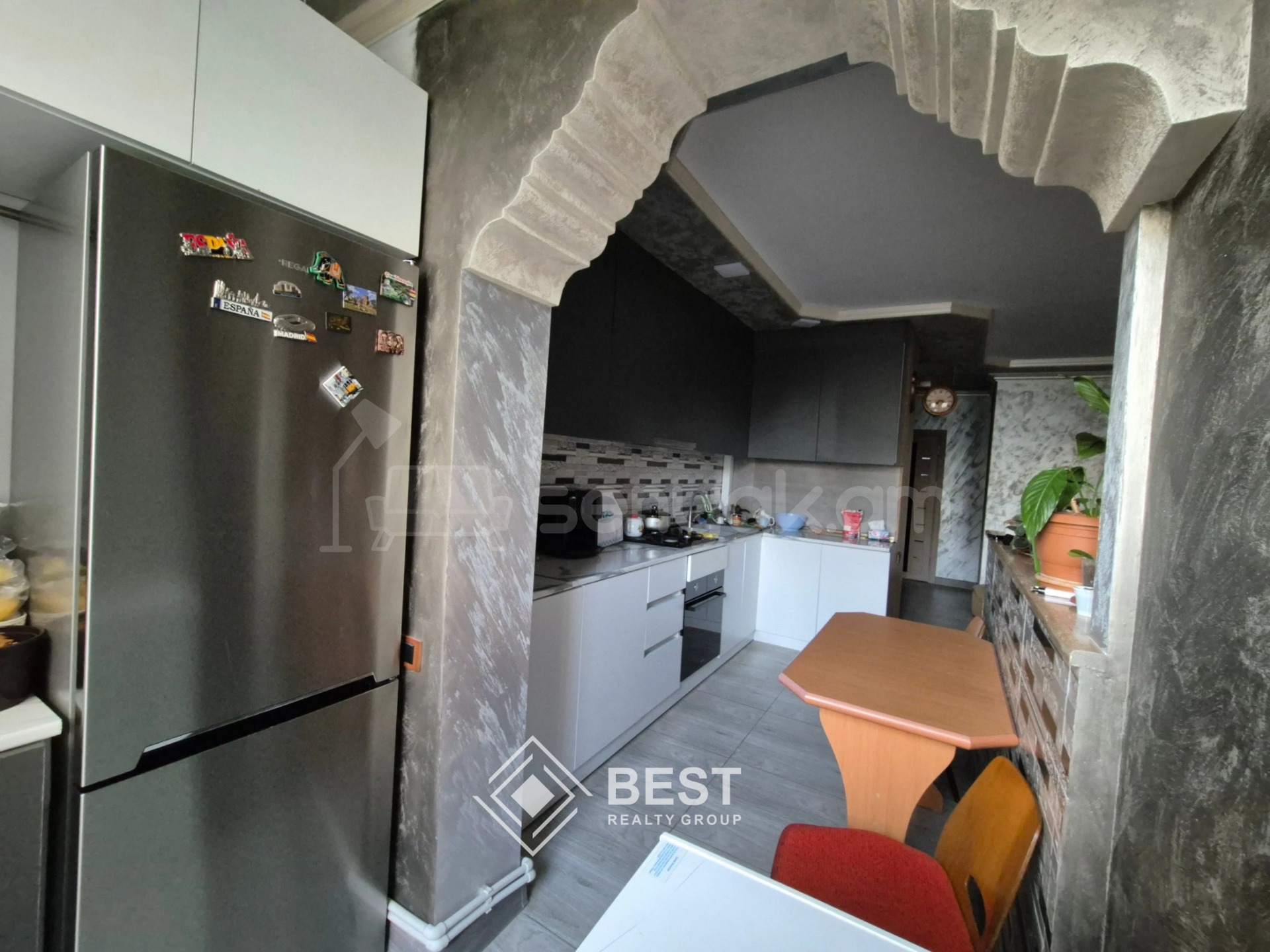 3 Սենյականոց Բնակարան, 78քմ, 1/9 հարկ, Կապիտալ Վերանորոգված