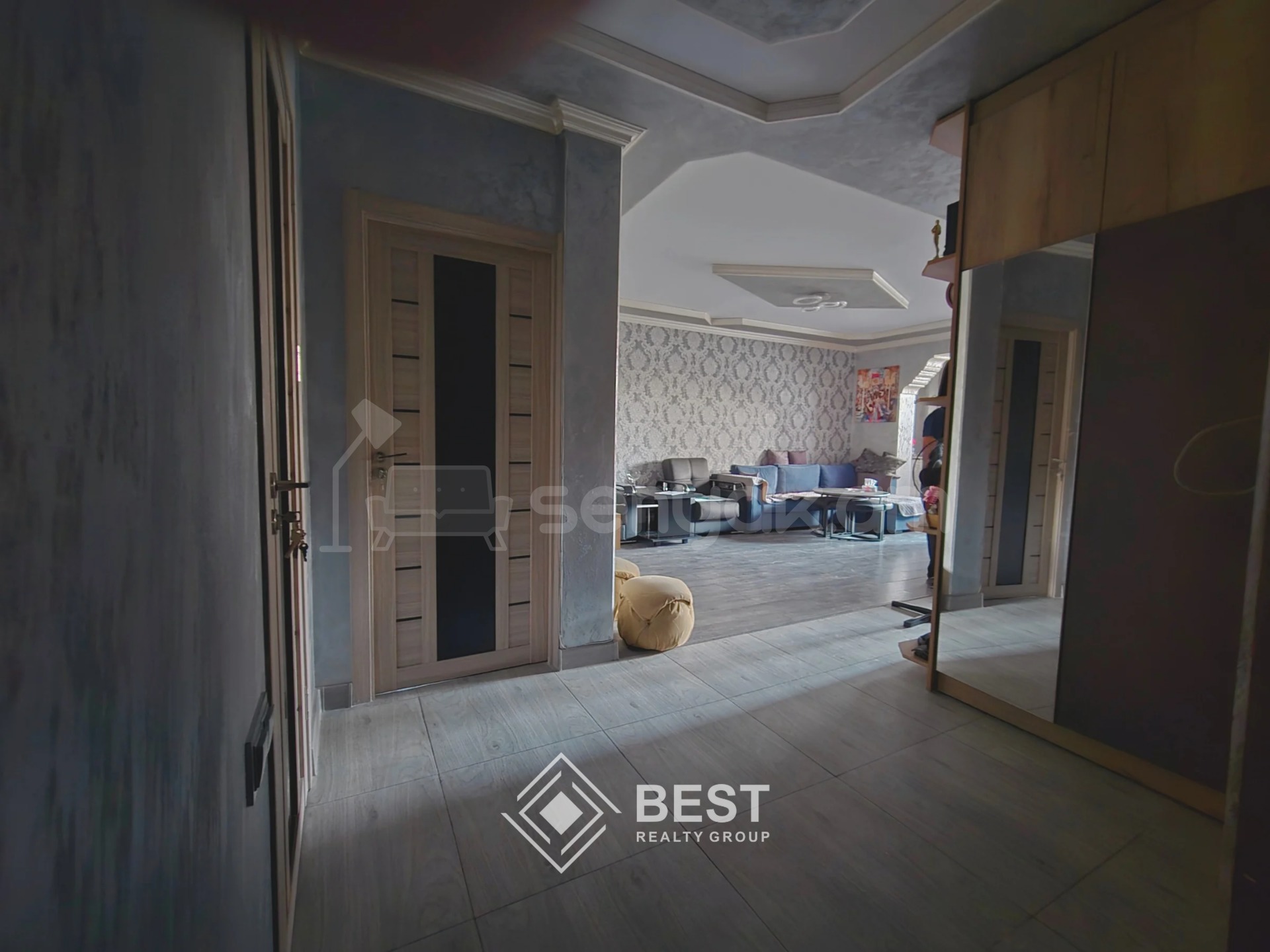 3 Սենյականոց Բնակարան, 78քմ, 1/9 հարկ, Կապիտալ Վերանորոգված