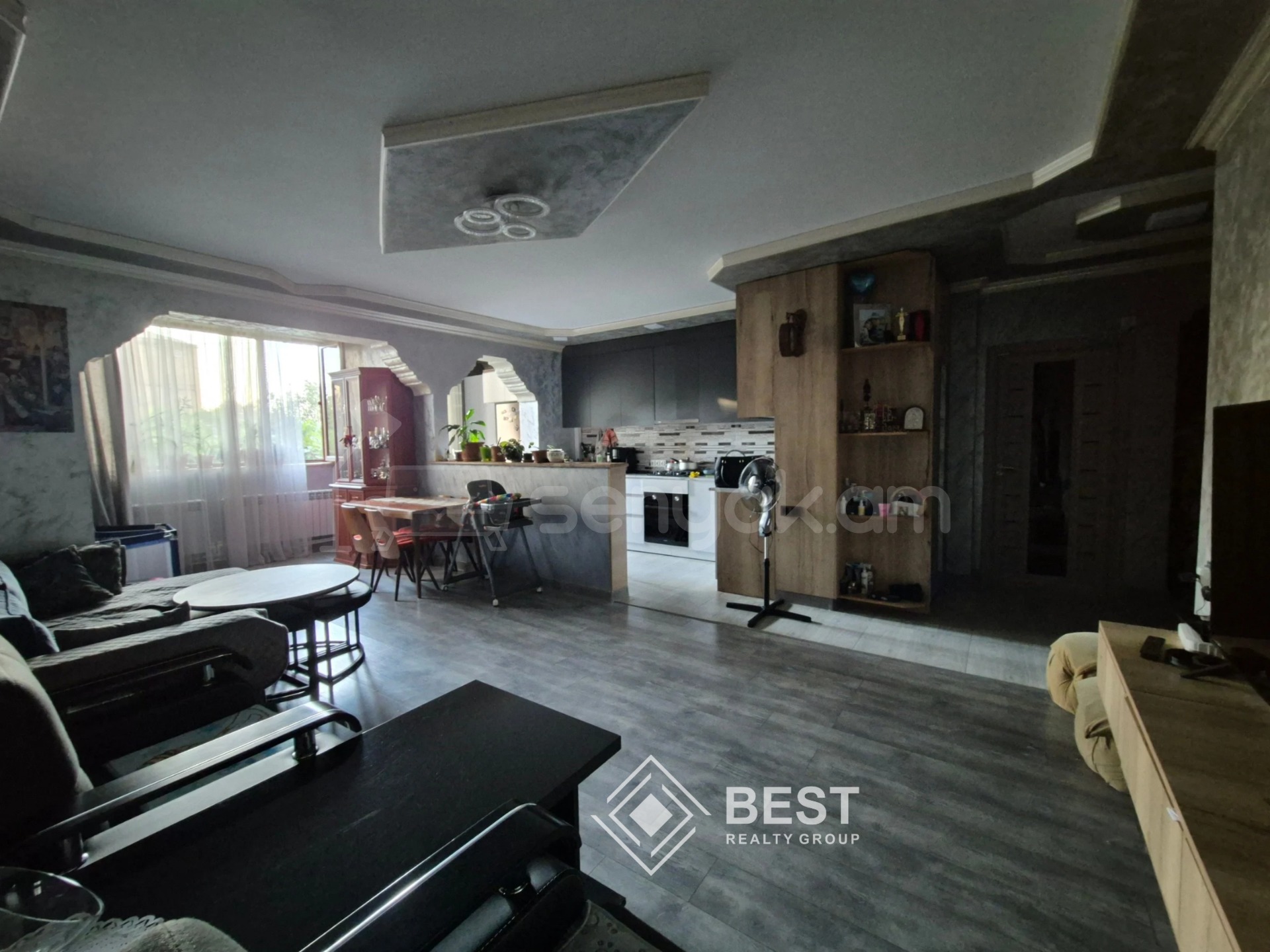 3 Սենյականոց Բնակարան, 78քմ, 1/9 հարկ, Կապիտալ Վերանորոգված