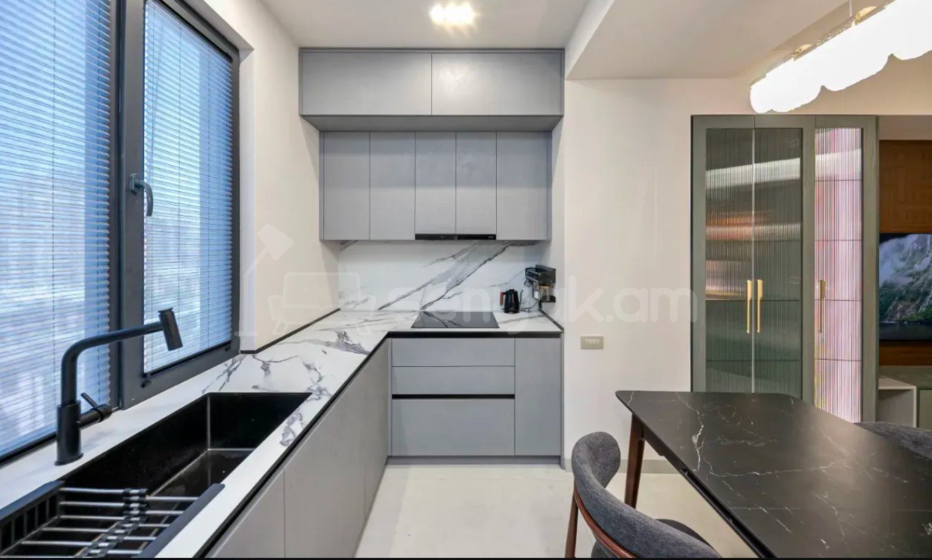 3 Սենյականոց Բնակարան, 100քմ, 11/11 հարկ, Դիզայներական Վերանորոգված, Կահավորված