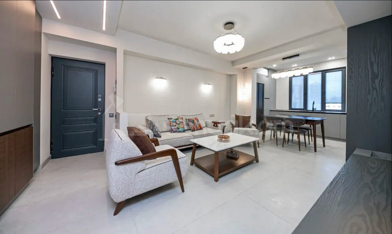 3 Սենյականոց Բնակարան, 100քմ, 11/11 հարկ, Դիզայներական Վերանորոգված, Կահավորված