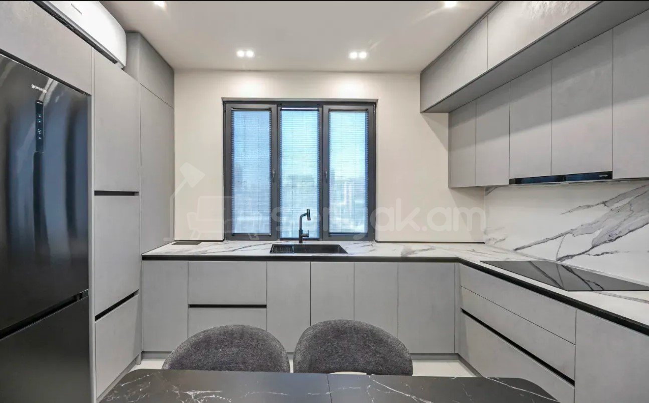 3 Սենյականոց Բնակարան, 100քմ, 11/11 հարկ, Դիզայներական Վերանորոգված, Կահավորված