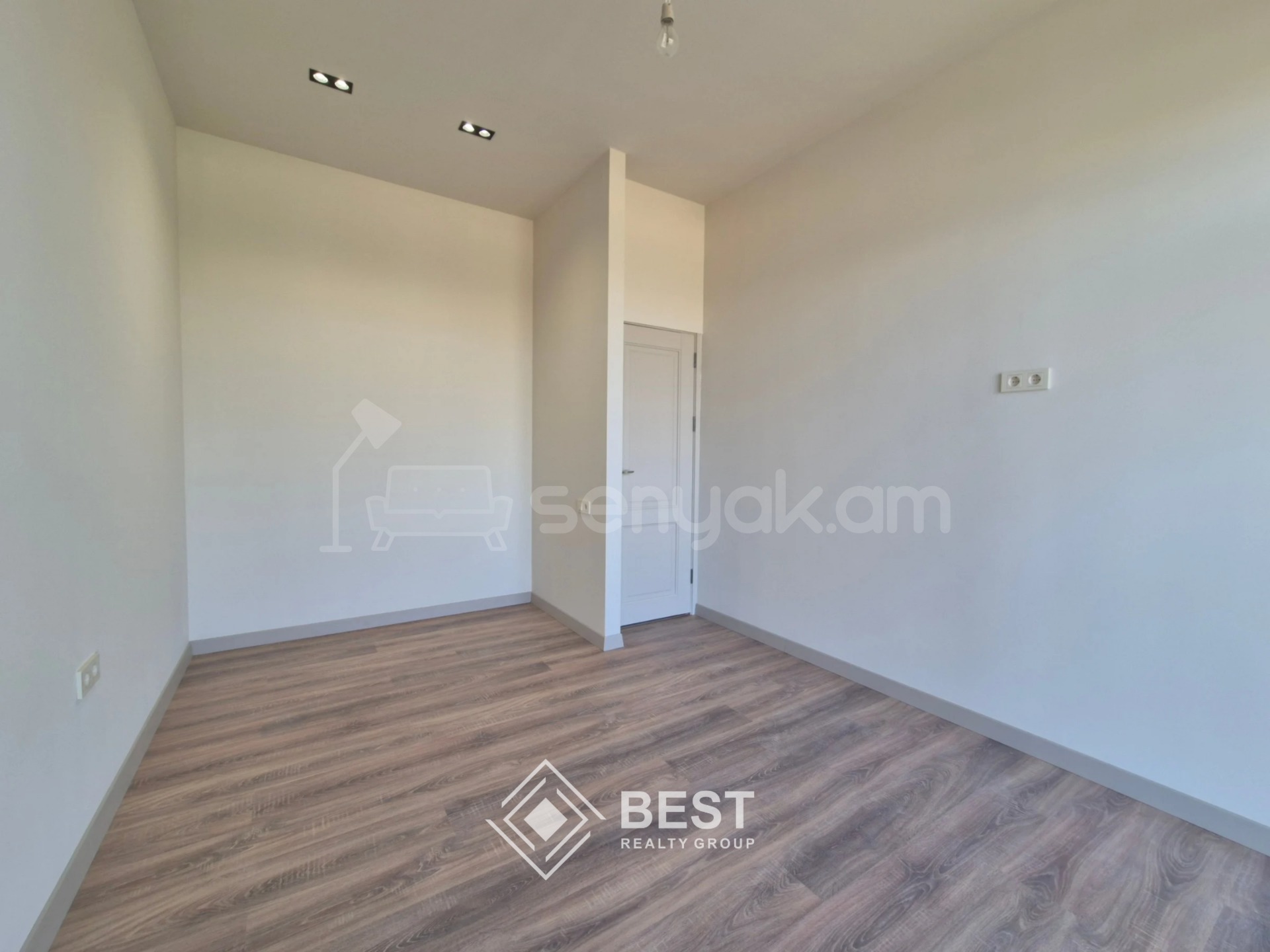 2 Սենյականոց Բնակարան Նորակառույցում, 55քմ, 10/11 հարկ, Կապիտալ Վերանորոգված