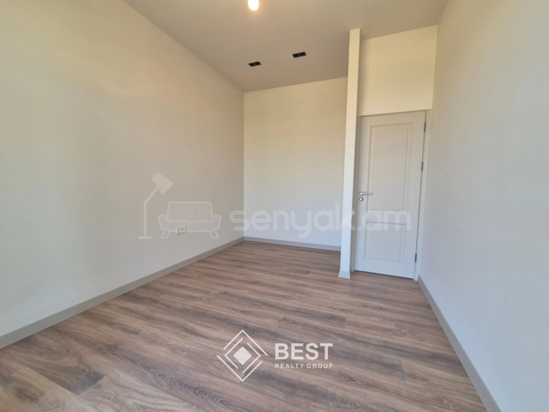 2 Սենյականոց Բնակարան Նորակառույցում, 55քմ, 10/11 հարկ, Կապիտալ Վերանորոգված