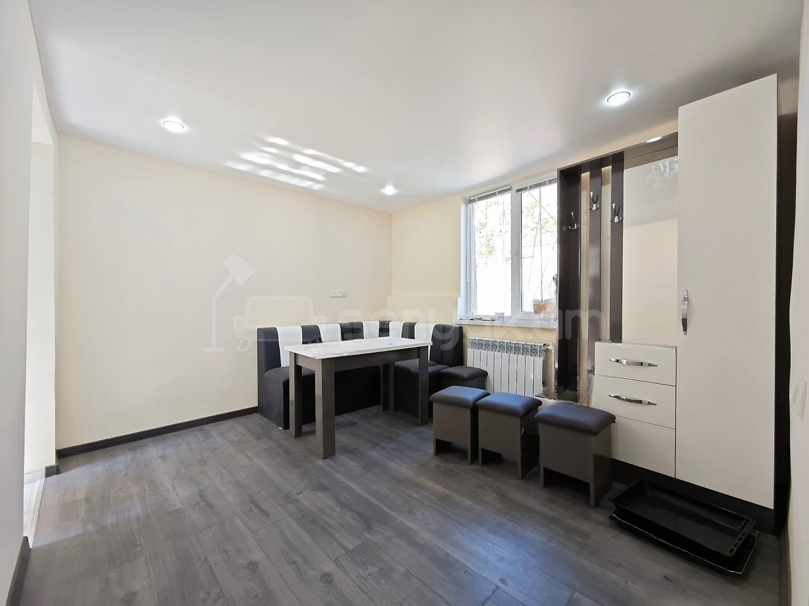 3 Սենյականոց Սեփական Տուն, 85քմ, Կապիտալ Վերանորոգված, Կահավորված