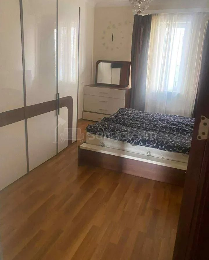 4 Սենյականոց Բնակարան, 115քմ, 3/10 հարկ, Կապիտալ Վերանորոգված