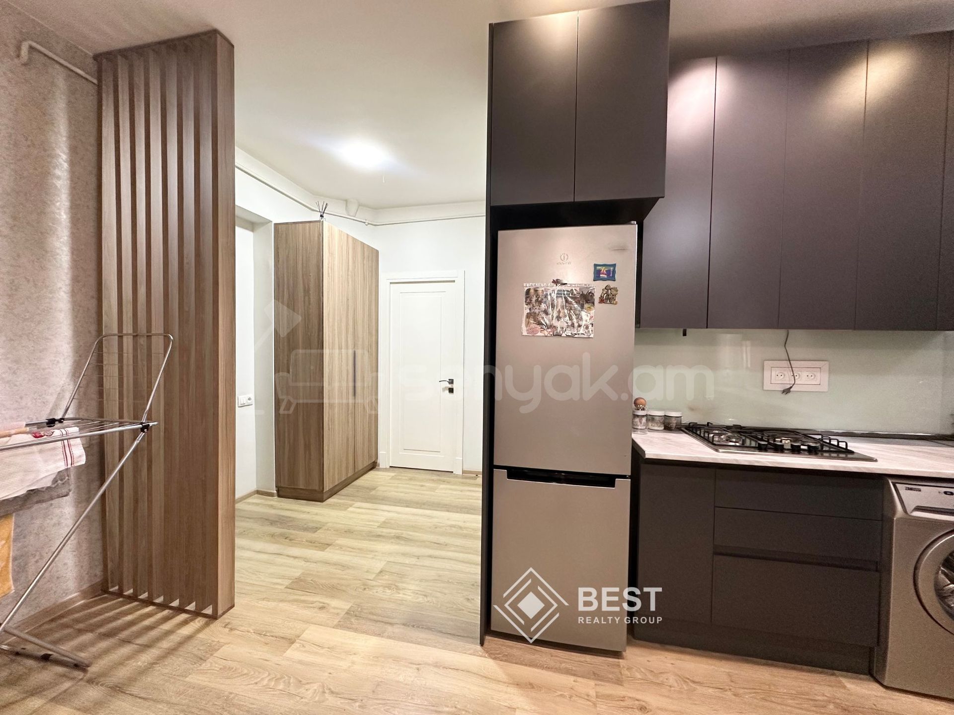 2 Սենյականոց Բնակարան Քարե Շենքում, 55քմ, 1/4 հարկ, Կապիտալ Վերանորոգված, Կահավորված, Արևկող