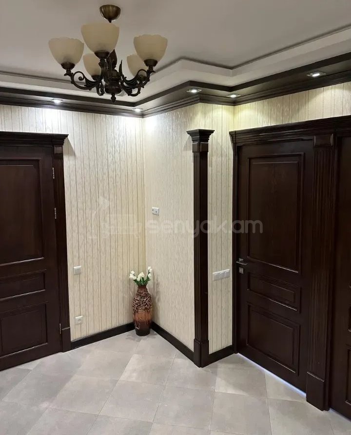 4 Սենյականոց Բնակարան Քարե Շենքում, 93քմ, 3/5 հարկ, Կապիտալ Վերանորոգված
