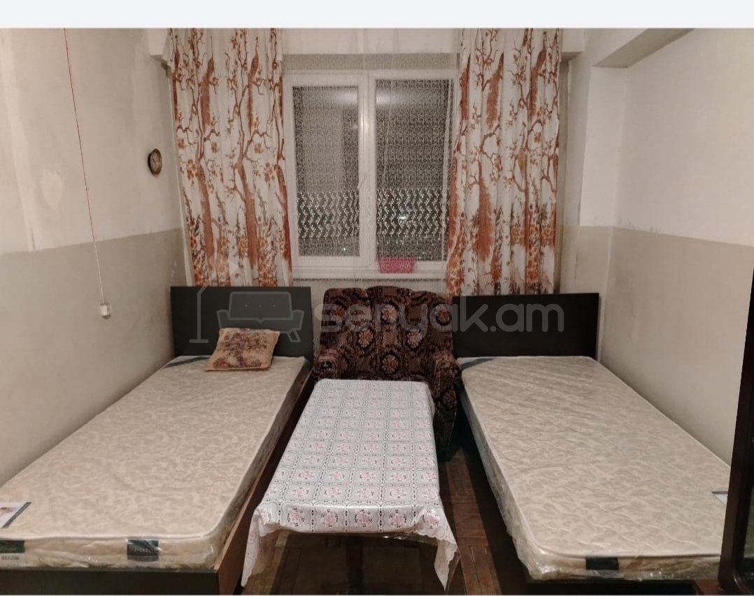 1 Սենյականոց Բնակարան, 18քմ, 3/8 հարկ, Նորմալ Վիճակում