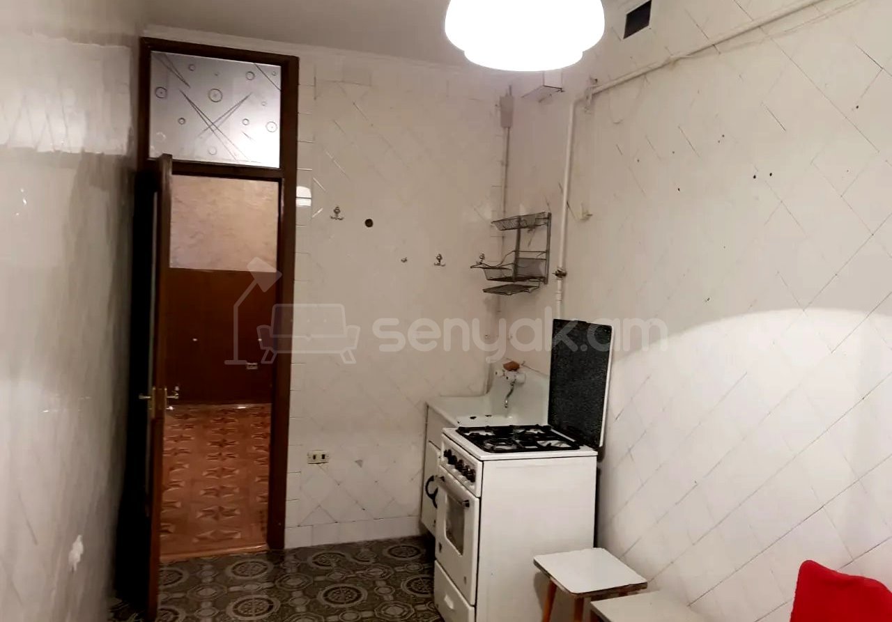 4 Սենյականոց Բնակարան, 98քմ, 5/7 հարկ, Կապիտալ Վերանորոգված