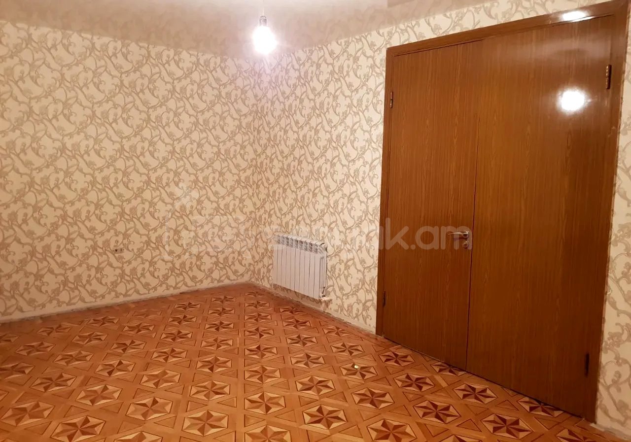 4 Սենյականոց Բնակարան, 98քմ, 5/7 հարկ, Կապիտալ Վերանորոգված