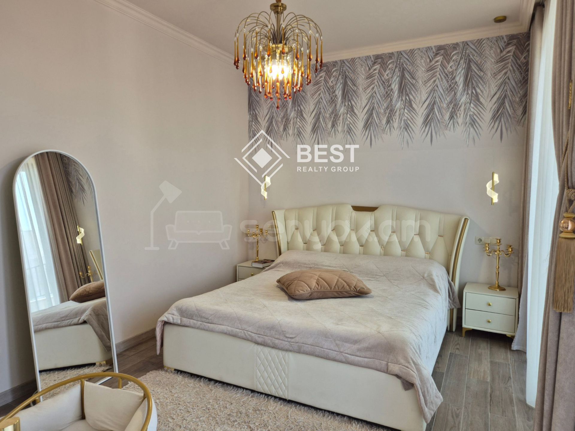 7 Սենյականոց Առանձնատուն, 288քմ, Ավտոտնակով