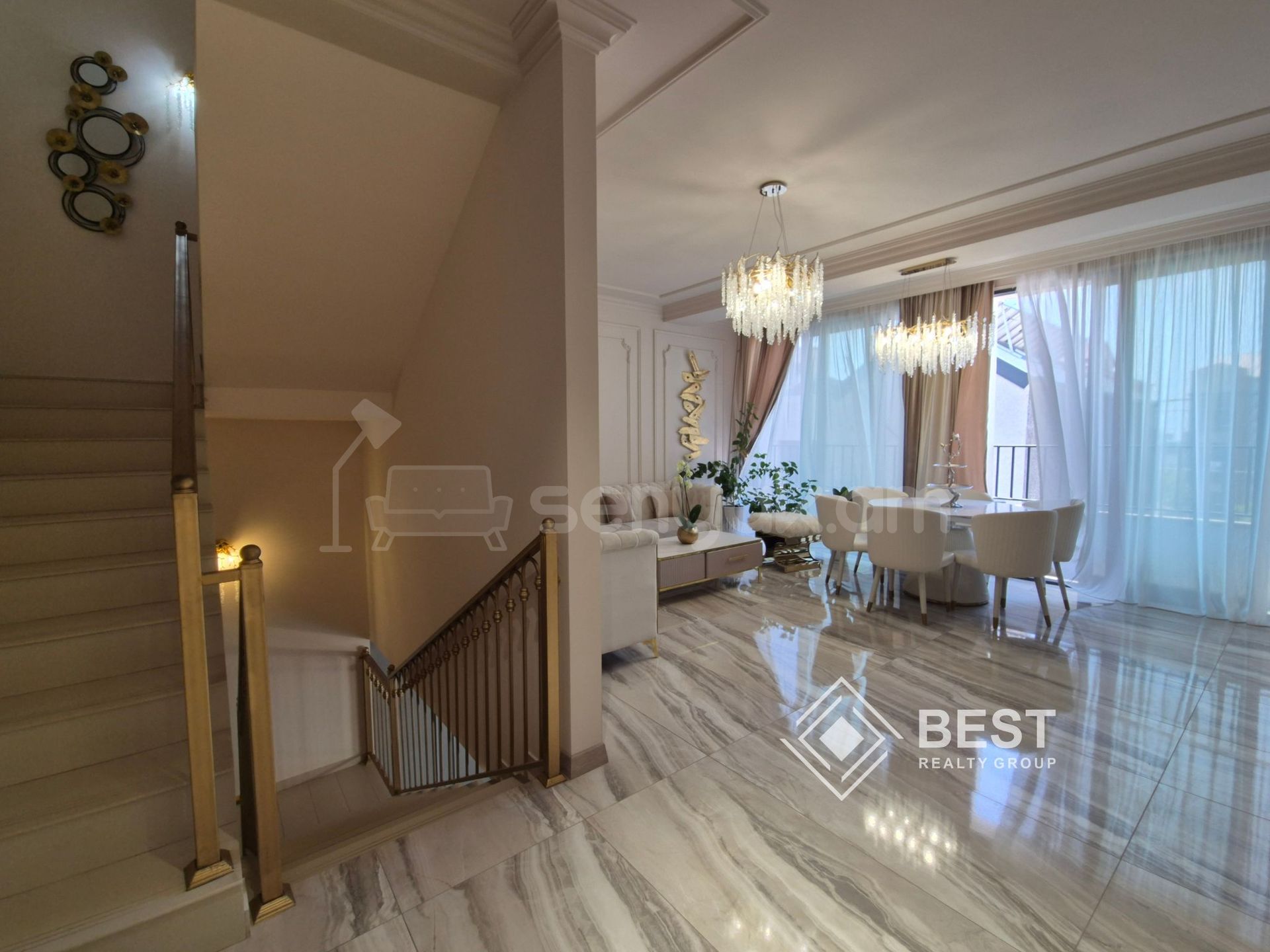 7 Սենյականոց Առանձնատուն, 288քմ, Ավտոտնակով