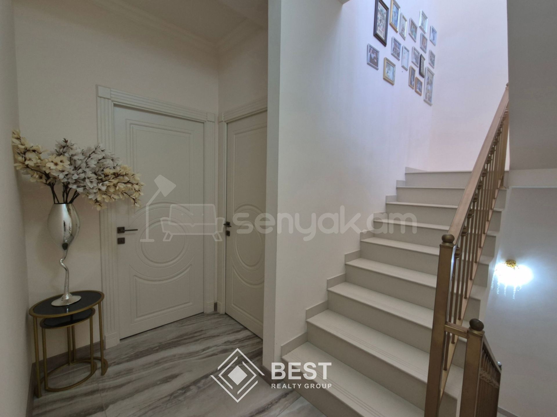 7 Սենյականոց Առանձնատուն, 288քմ, Ավտոտնակով