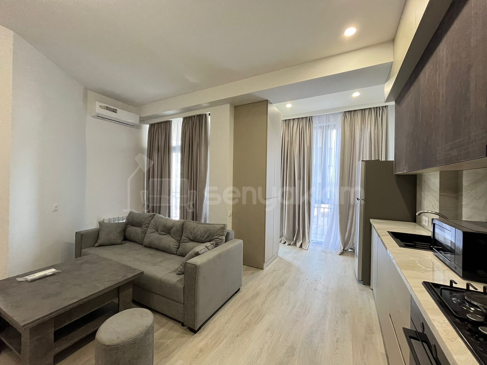 3 Սենյականոց Բնակարան Նորակառույցում, 75քմ, 3/14 հարկ, Դիզայներական Վերանորոգված, Կահավորված, Արևկող