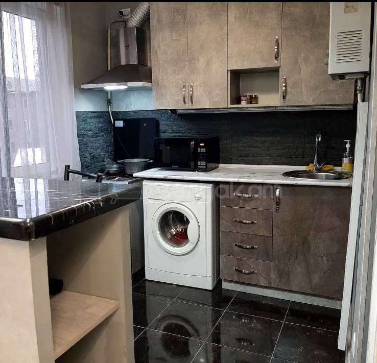 2 Սենյականոց Բնակարան Քարե Շենքում, 40քմ, 5/5 հարկ, Կապիտալ Վերանորոգված