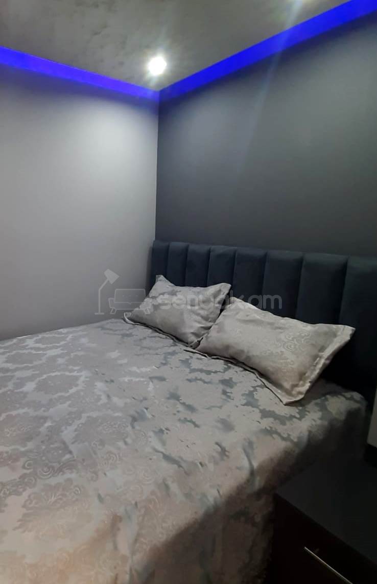 2 Սենյականոց Բնակարան Քարե Շենքում, 40քմ, 5/5 հարկ, Կապիտալ Վերանորոգված