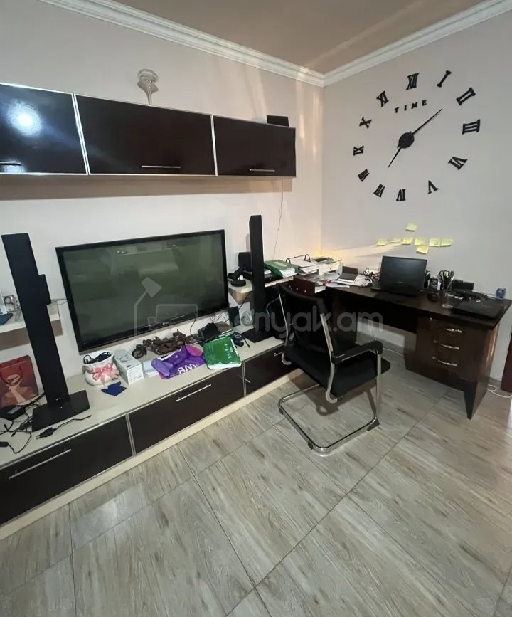 3 Սենյականոց Բնակարան Քարե Շենքում, 78քմ, 1/1 հարկ, Կապիտալ Վերանորոգված, Կահավորված, Արևկող