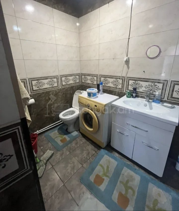 3 Սենյականոց Բնակարան Քարե Շենքում, 78քմ, 1/1 հարկ, Կապիտալ Վերանորոգված, Կահավորված, Արևկող