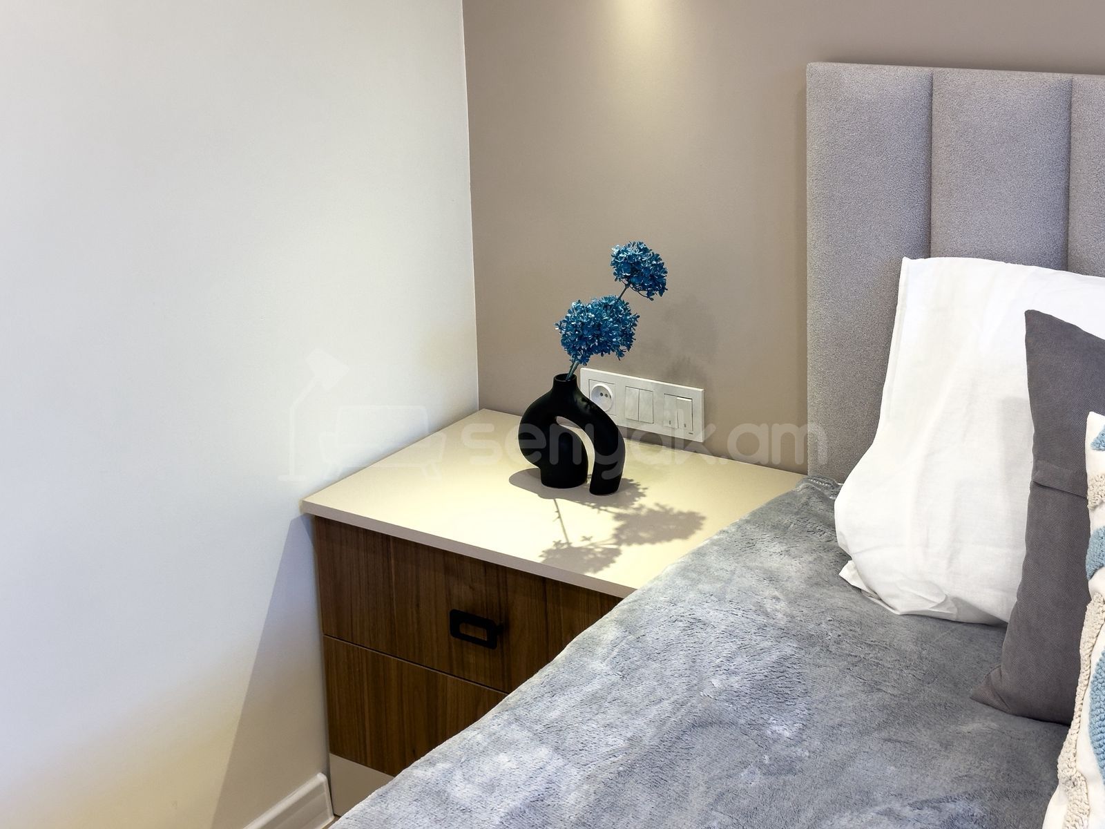 2 Սենյականոց Բնակարան, 52քմ, 4/9 հարկ, Դիզայներական Վերանորոգված, Կահավորված, Արևկող