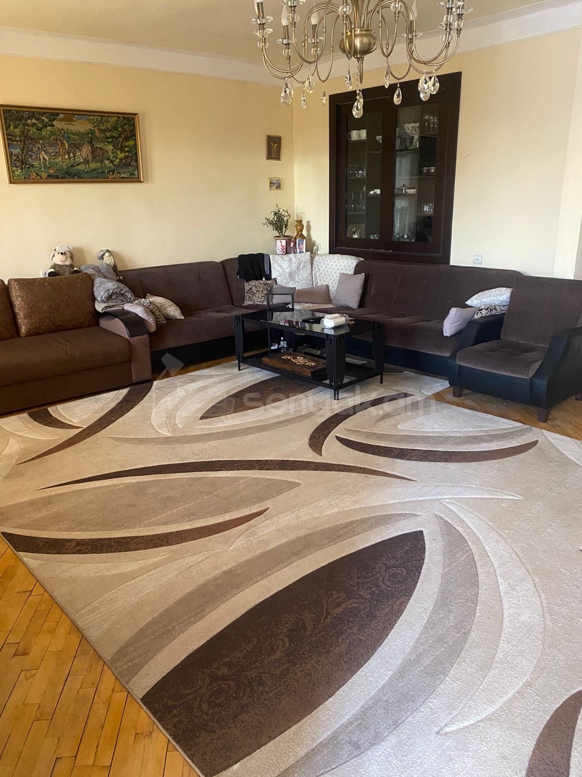 3 Սենյականոց Բնակարան Քարե Շենքում, 105քմ, 3/5 հարկ, Նորմալ Վիճակում