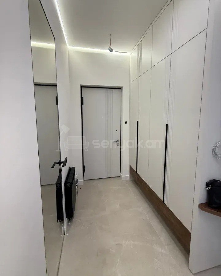 2 Սենյականոց Բնակարան Նորակառույցում, 54քմ, 13/18 հարկ, Դիզայներական Վերանորոգված