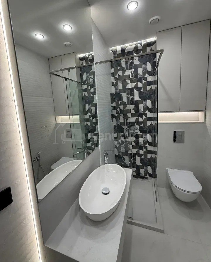 2 Սենյականոց Բնակարան Նորակառույցում, 54քմ, 13/18 հարկ, Դիզայներական Վերանորոգված