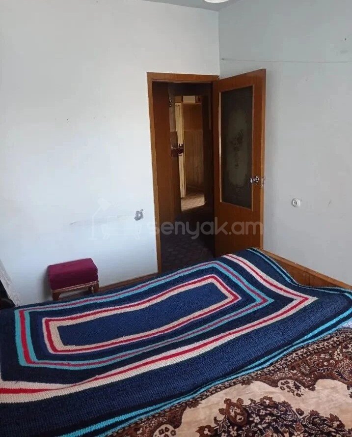 4 Սենյականոց Բնակարան, 90քմ, 3/9 հարկ, Նորմալ Վիճակում