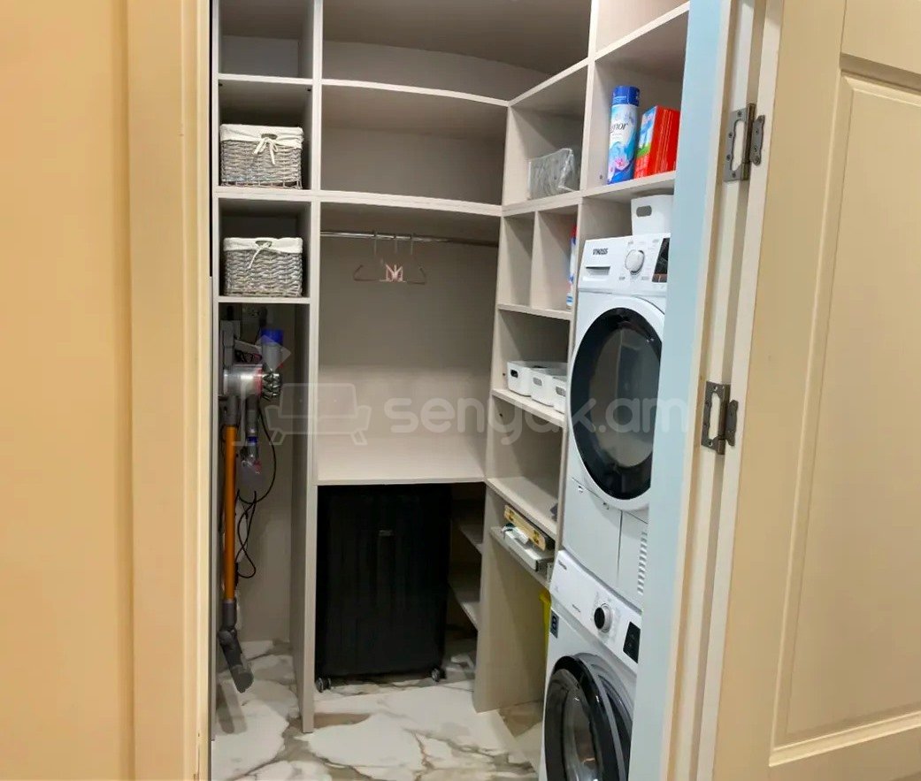 3 Սենյականոց Բնակարան Նորակառույցում, 80քմ, 2/8 հարկ, Կապիտալ Վերանորոգված