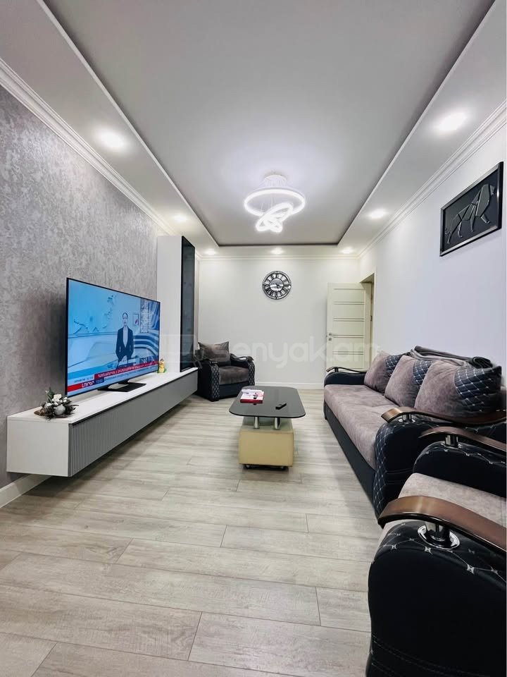 3 Սենյականոց Բնակարան Քարե Շենքում, 64քմ, 5/5 հարկ, Կապիտալ Վերանորոգված