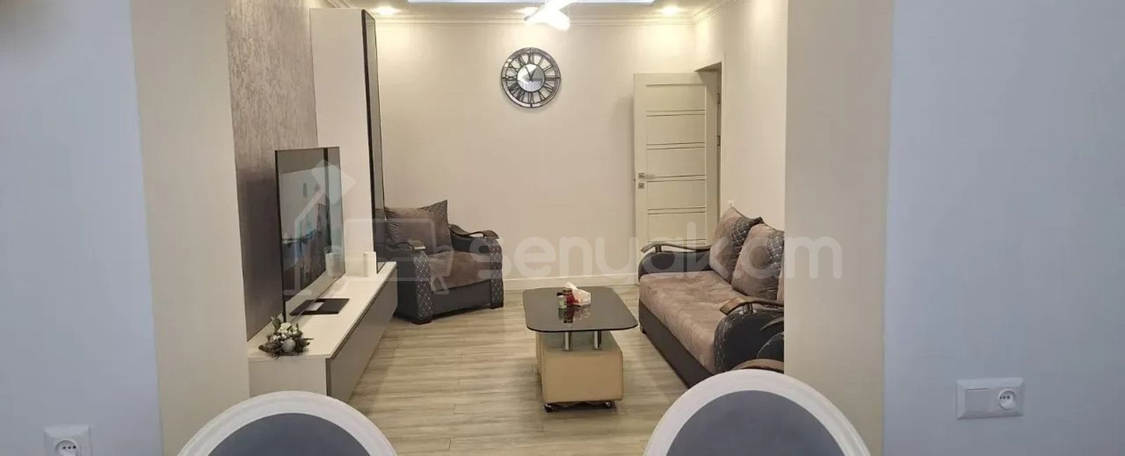 3 Սենյականոց Բնակարան Քարե Շենքում, 64քմ, 5/5 հարկ, Կապիտալ Վերանորոգված