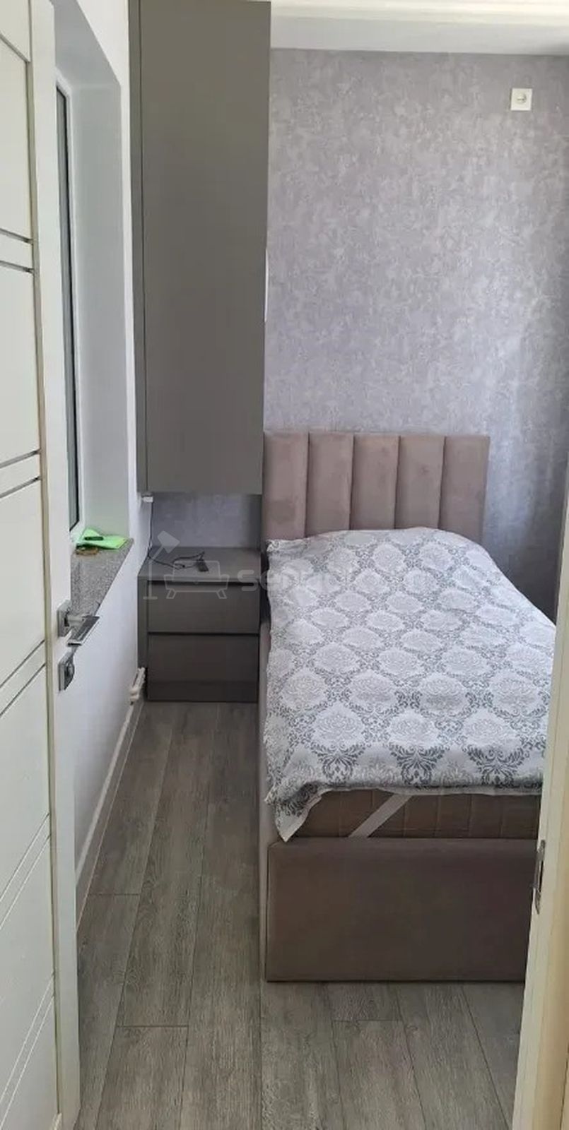 3 Սենյականոց Բնակարան Քարե Շենքում, 64քմ, 5/5 հարկ, Կապիտալ Վերանորոգված