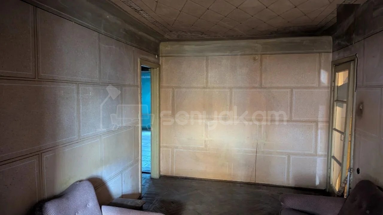 3 Սենյականոց Բնակարան Քարե Շենքում, 68քմ, 1/5 հարկ, Պետական Վիճակում