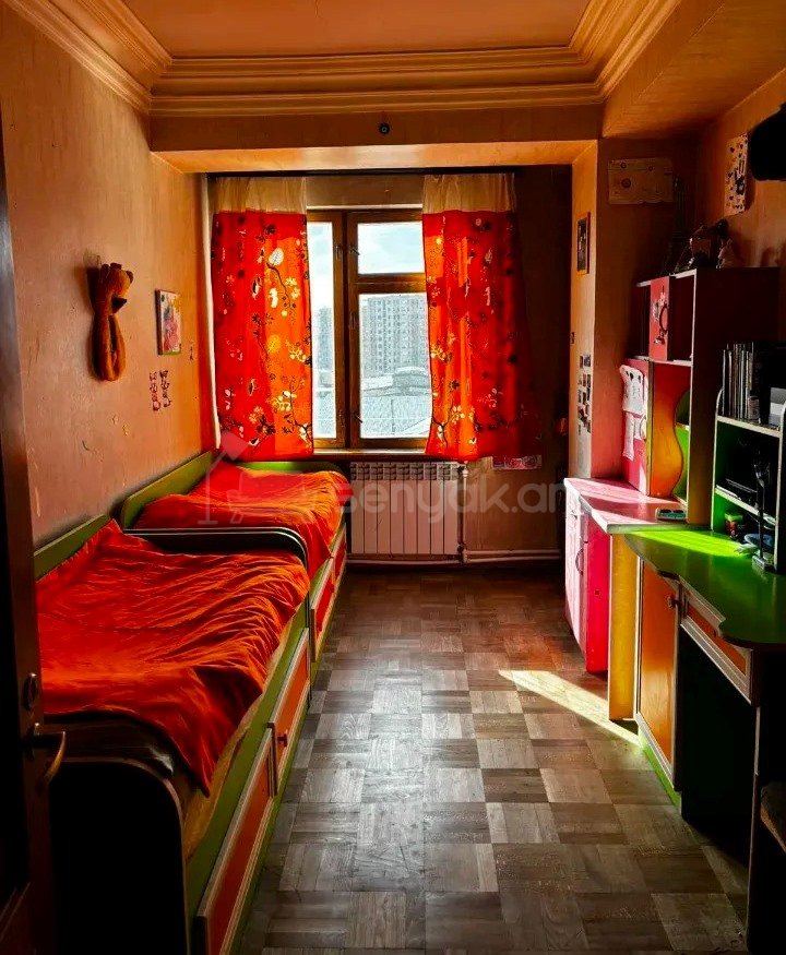 3 Սենյականոց Բնակարան, 83քմ, 5/14 հարկ, Պետական Վիճակում