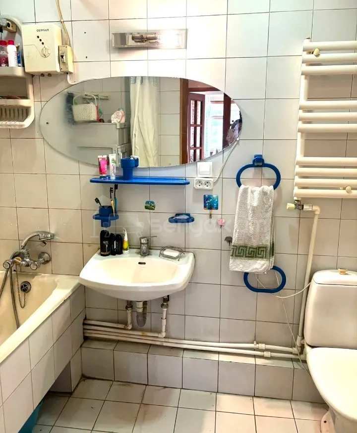 3 Սենյականոց Բնակարան, 83քմ, 5/14 հարկ, Նորմալ Վիճակում