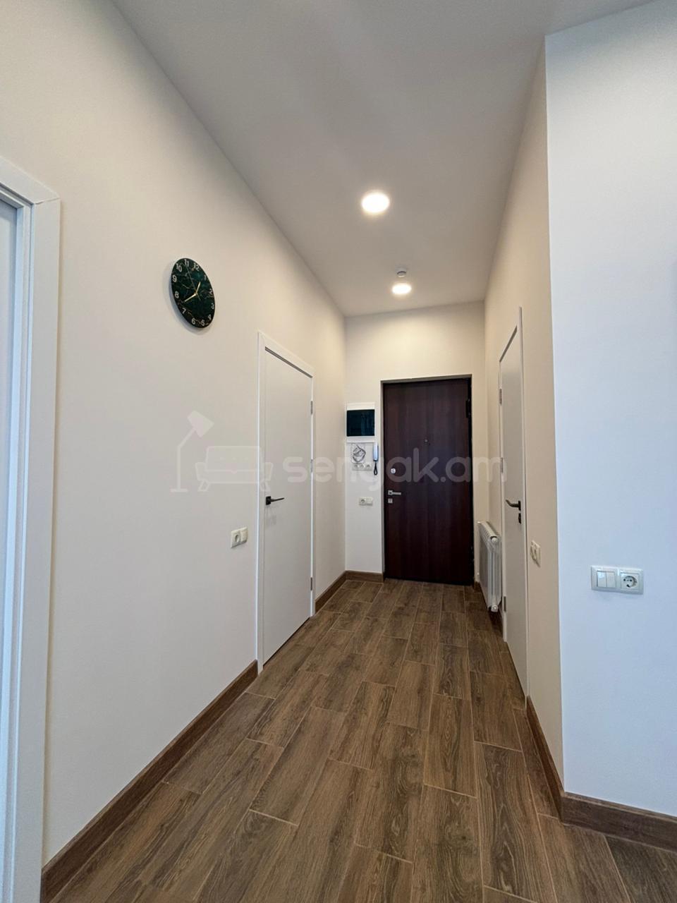 2 Սենյականոց Բնակարան Նորակառույցում, 57քմ, 16/18 հարկ, Կապիտալ Վերանորոգված, Կահավորված, Արևկող