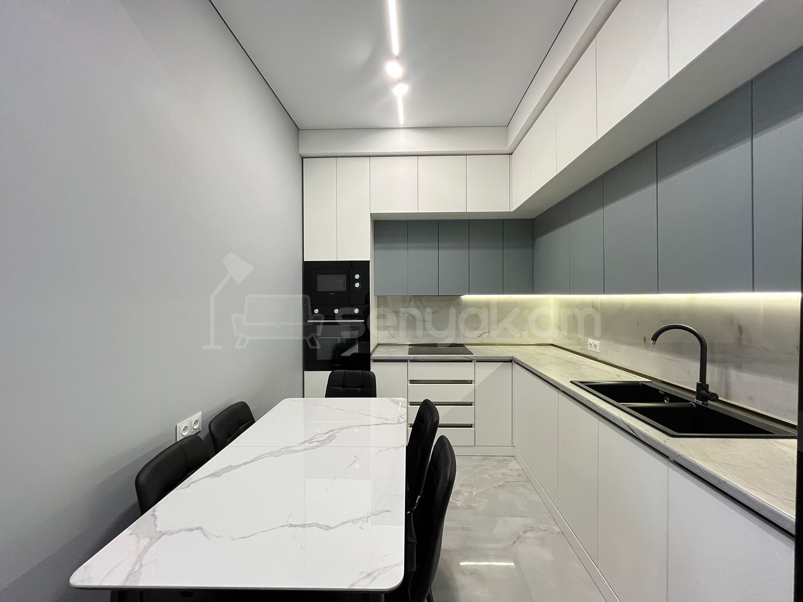 2 Սենյականոց Բնակարան Նորակառույցում, 57քմ, 9/18 հարկ, Կապիտալ Վերանորոգված, Կահավորված, Արևկող