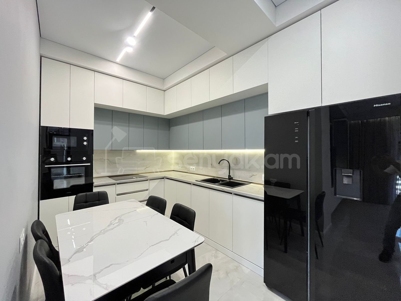 2 Սենյականոց Բնակարան Նորակառույցում, 57քմ, 9/18 հարկ, Կապիտալ Վերանորոգված, Կահավորված, Արևկող