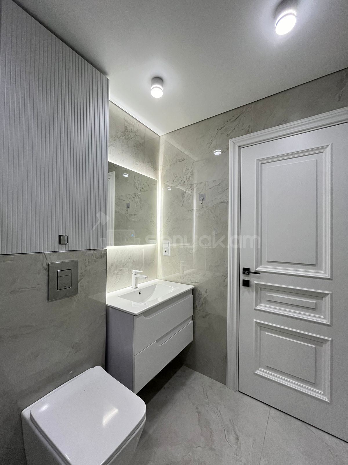 2 Սենյականոց Բնակարան Նորակառույցում, 57քմ, 9/18 հարկ, Կապիտալ Վերանորոգված, Կահավորված, Արևկող