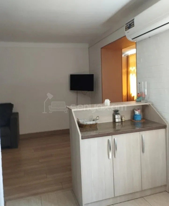 3 Սենյականոց Բնակարան Քարե Շենքում, 67քմ, 4/5 հարկ, Կապիտալ Վերանորոգված